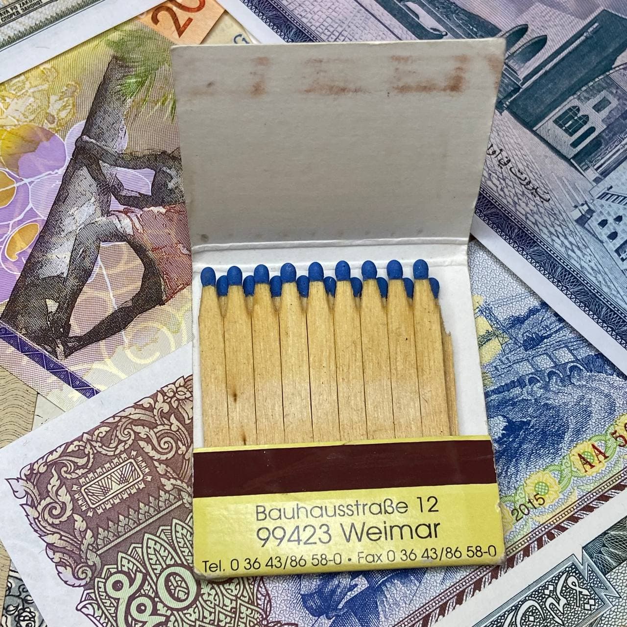 کبریت کتابی مدل ویلا — تصویر ۴
