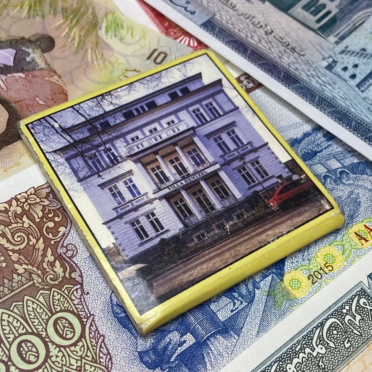 کبریت کتابی مدل ویلا — تصویر ۲