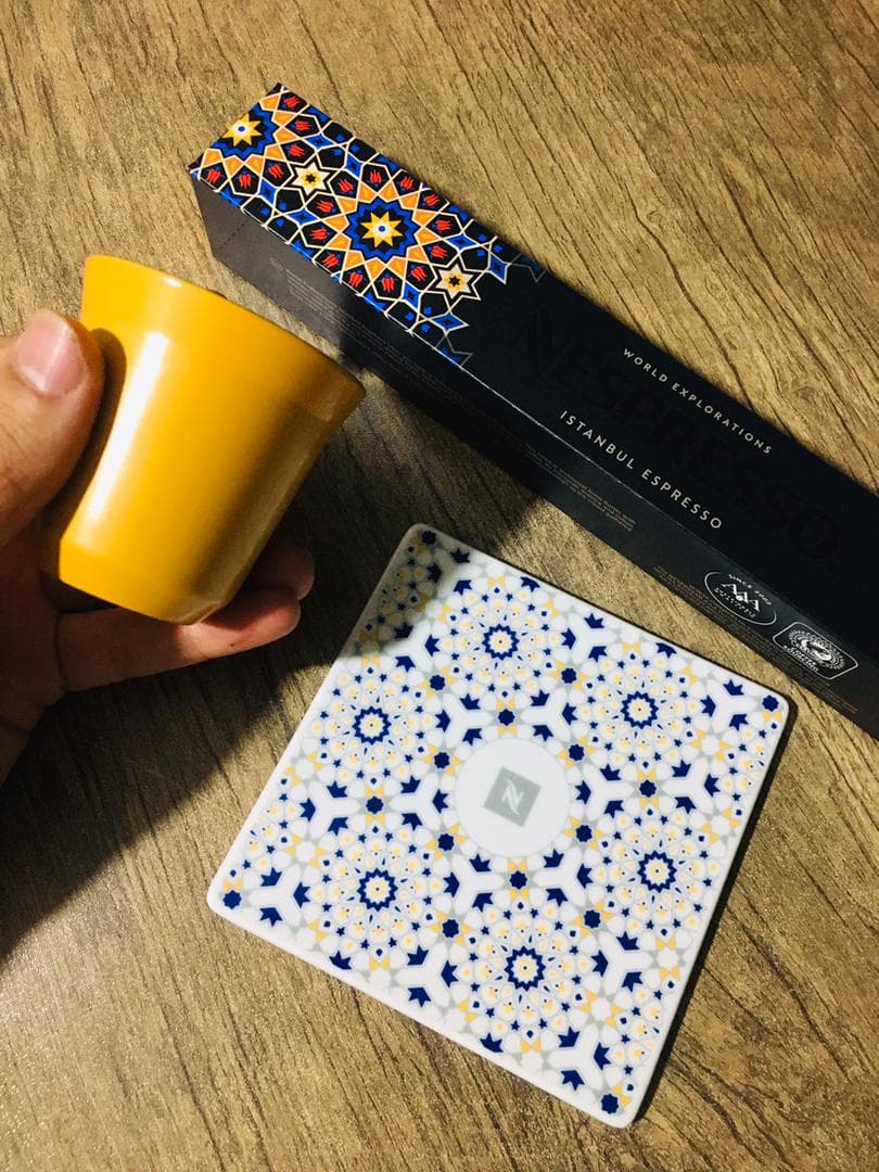 ست فنجان مدل پیکسی و زیر فنجانی و کپسول اسپرسو استانبول نسپرسو