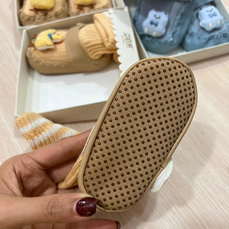 پاپوش جورابی بچه گانه ساق بلند — تصویر ۴