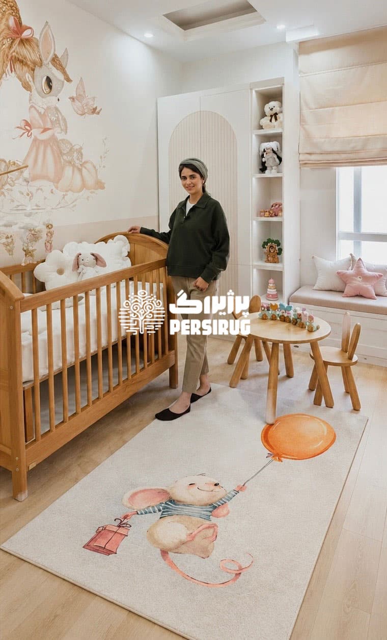 فرش اتاق کودک طرح موش و بادکنک