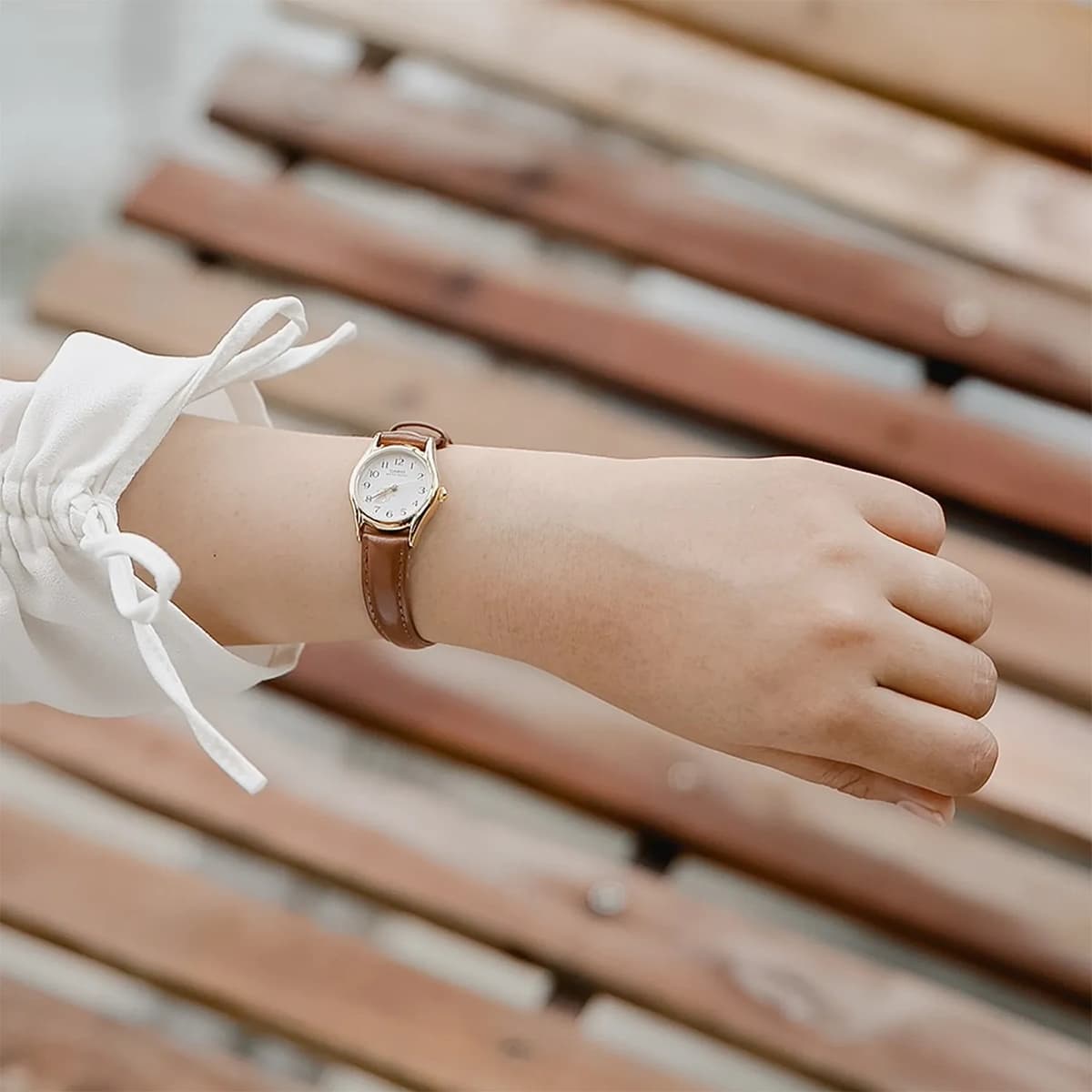 ساعت مچی زنانه کاسیو مدل Casio LTP-1094Q-7B7 — تصویر ۶