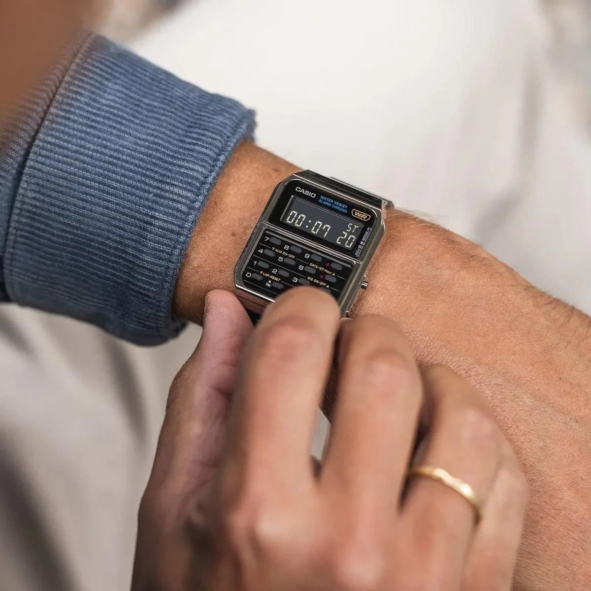 ساعت مچی مردانه کاسیو مدل Casio CA-500WEGG-1B — تصویر ۲