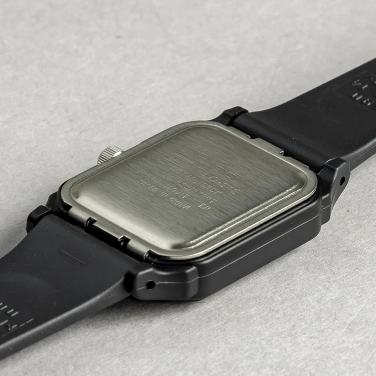 ساعت مچی زنانه کاسیو مدل Casio LQ-142-1E — تصویر ۵