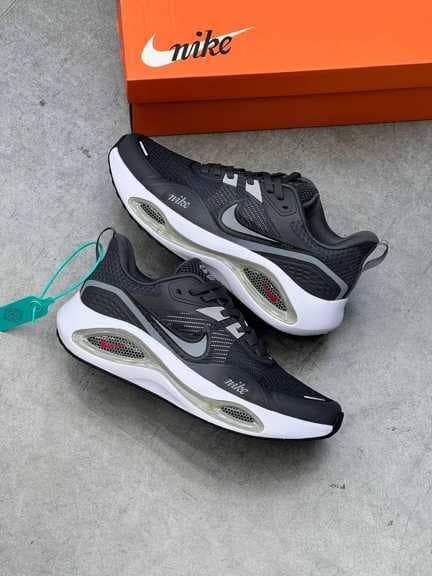 کتانی نایک وینفلو مردانه مشکی و سفید 2025 Nike winflo raning