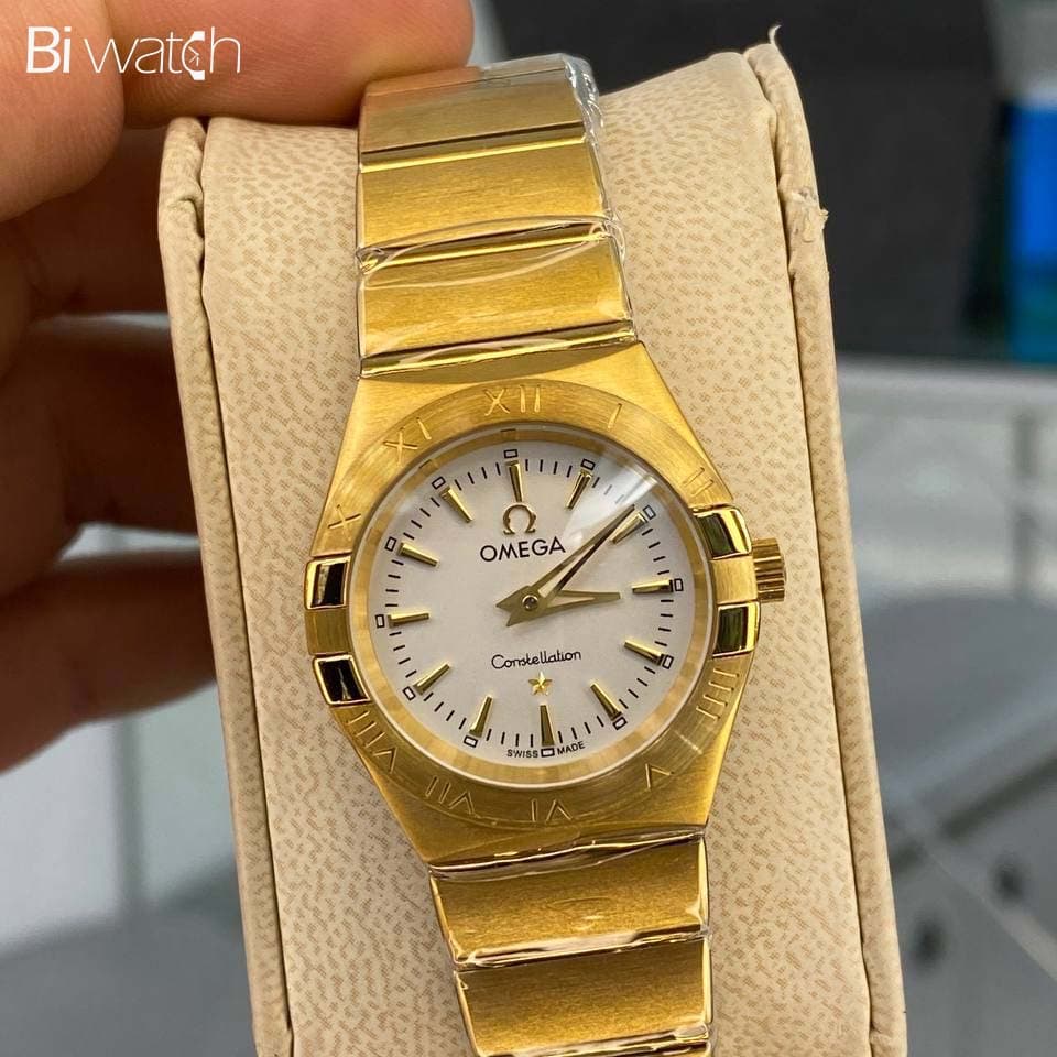 ساعت مچی زنانه امگا مدل Omega Constellation 5611O — تصویر ۳