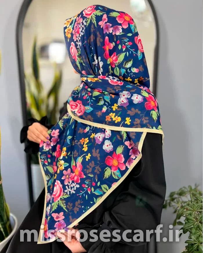 روسری قواره 120 طرح آنیسا — تصویر ۳