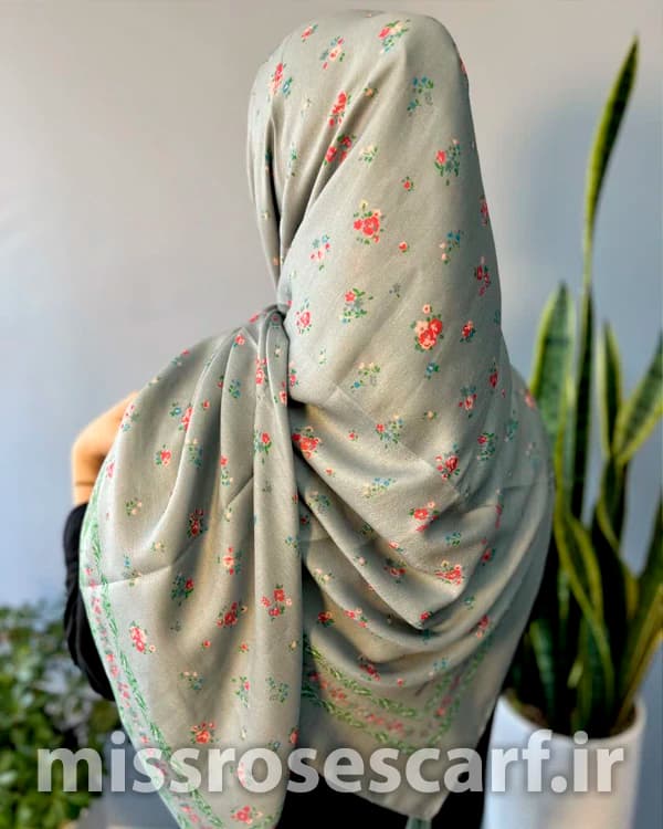 روسری نخی طرح آنا — تصویر ۳