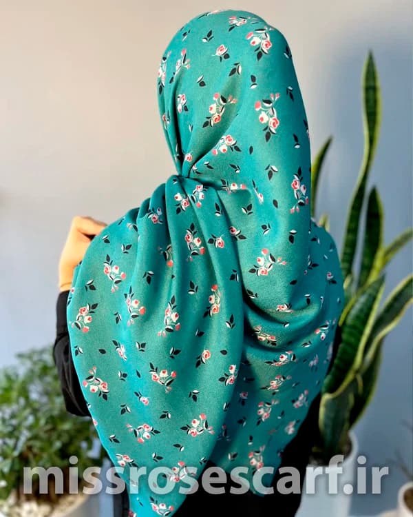 روسری نخی طرح Alisa — تصویر ۳