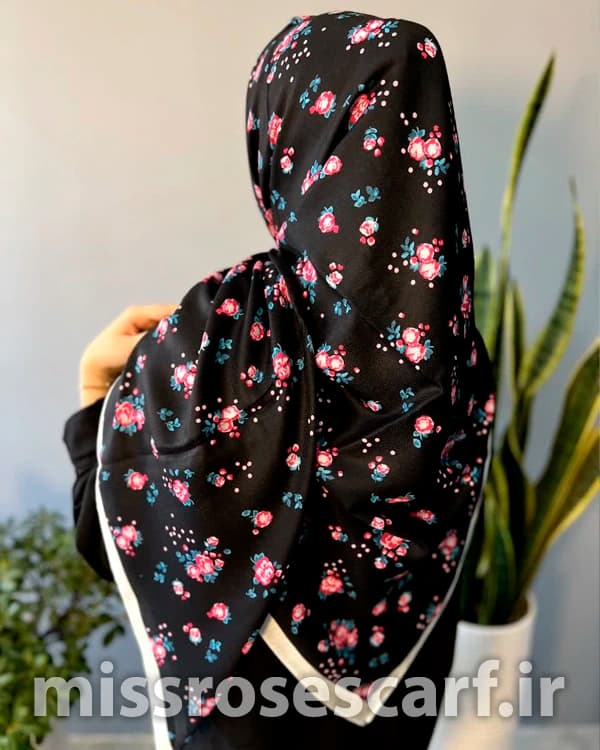 روسری نخی طرح Adina — تصویر ۳