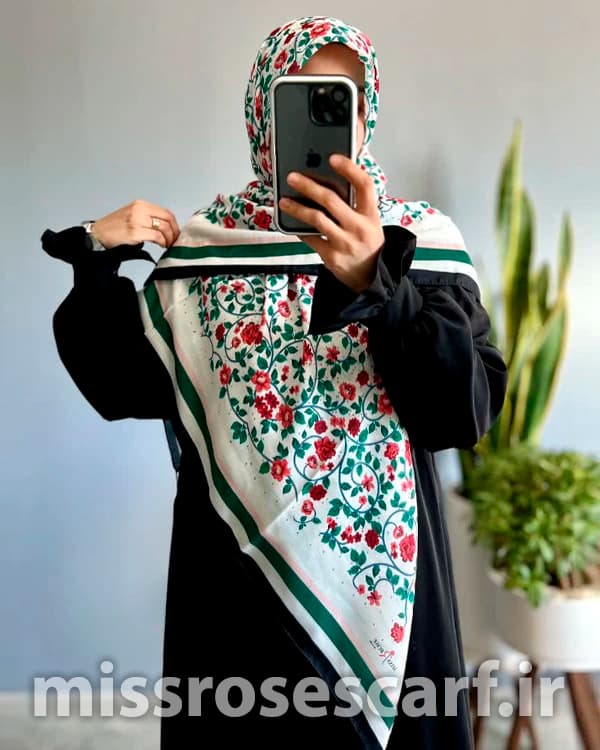 روسری نخی طرح Tiva