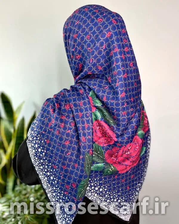 روسری نخی طرح Wers — تصویر ۳