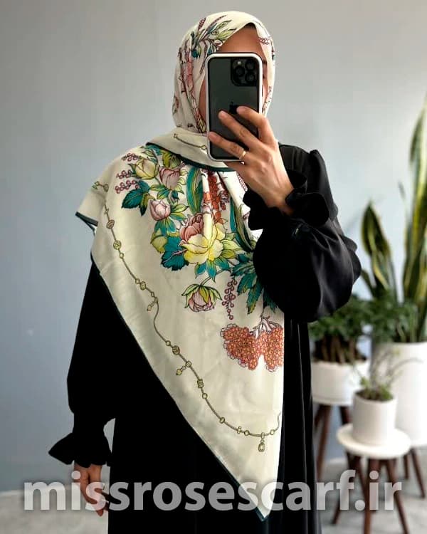 روسری قواره 120 طرح Arin — تصویر ۲