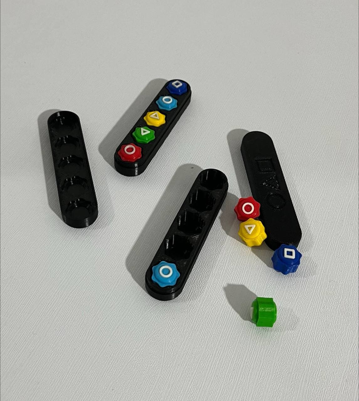 بازی گونگی اسکوییدگیم Gonggi Squid Game — تصویر ۳