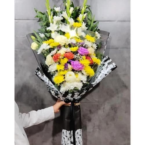 گل تسلیت آبرومند و شیک به مناسبت فوت زن عمو 9680