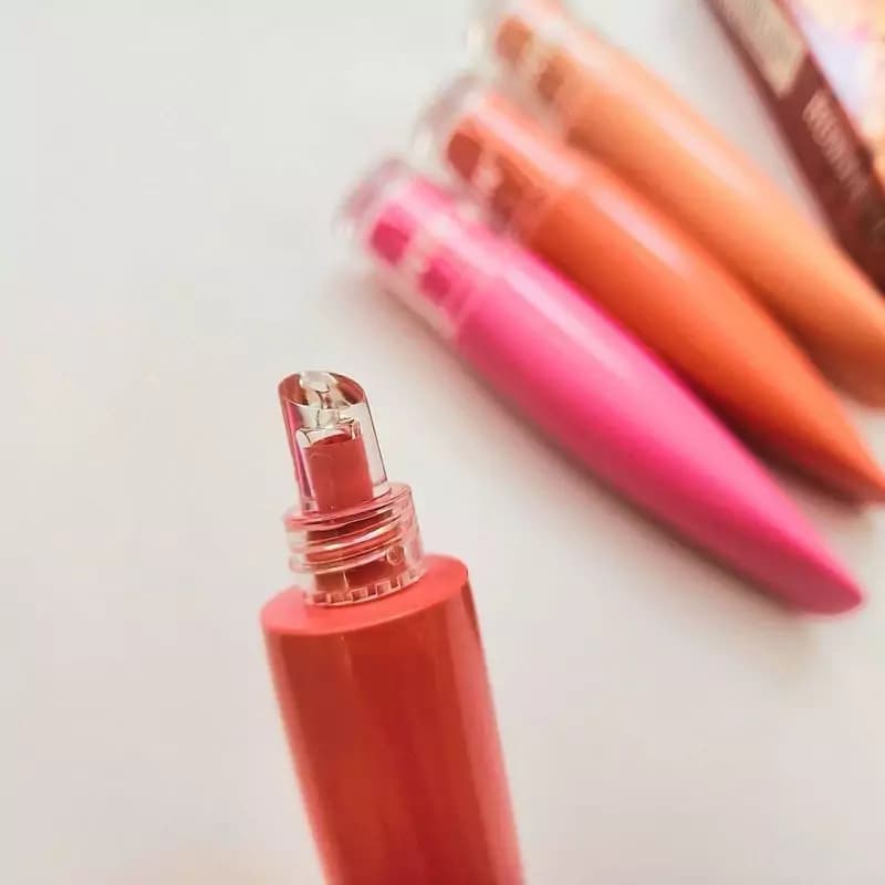 رژگونه مایع تیوپی Romantic Rain مدل Liquid Blush — تصویر ۴