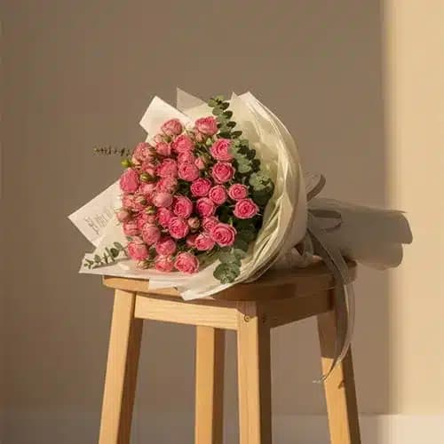 دسته گل رز و اکالیپتوس – موژان|گلفروشی آنلاین