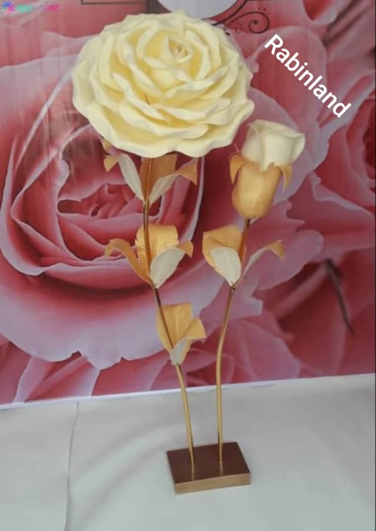 گل دو شاخه