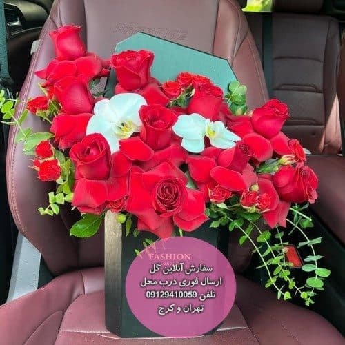 سفارش گل همراه با کیک تولد شیک دخترانه