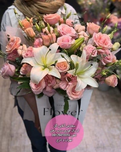 سفارش گل همراه با کیک تولد بچه گانه پسرانه