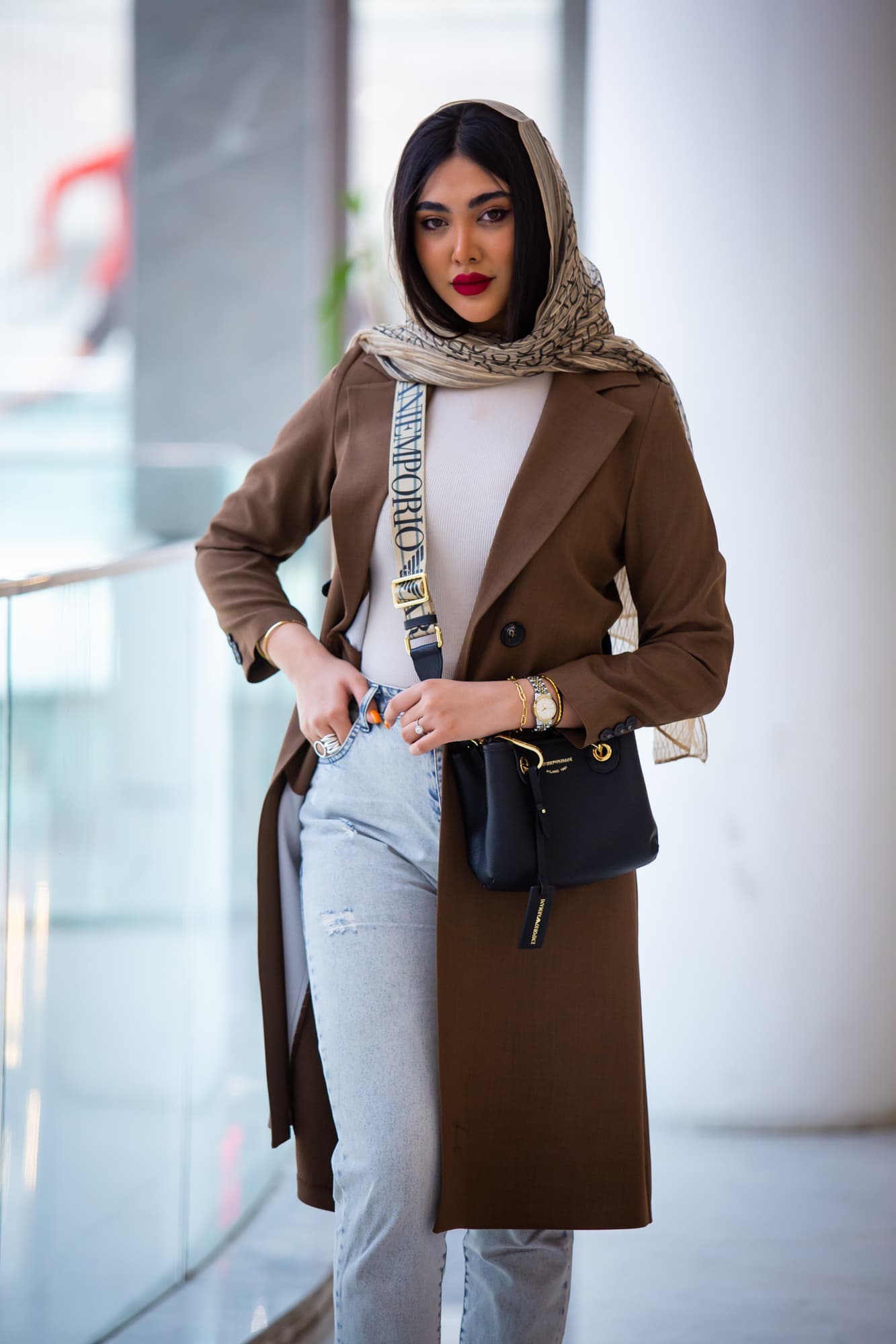 مانتو بزایاق یقه انگلیسی بلند