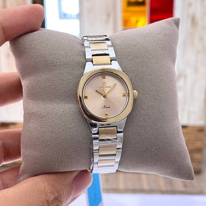 ساعت مچی زنانه دنیل سزار daniel caesar DC1140L