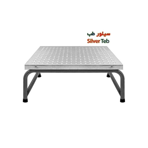 تک پله کنار تخت بیمار ا Single step next to the patient bed