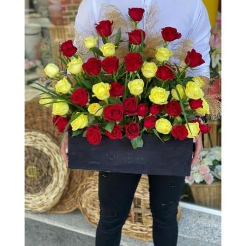 گل فروشی نزدیک کافه محله ظفر تهران r298