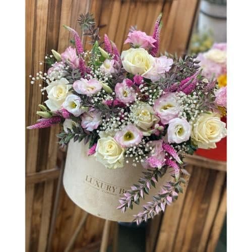 گل فروشی نزدیک کافه رستوران نامی ولیعصر تهران r253