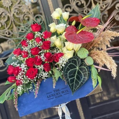 گل فروشی نزدیک کافه او سنایی تهران r244 — تصویر ۲