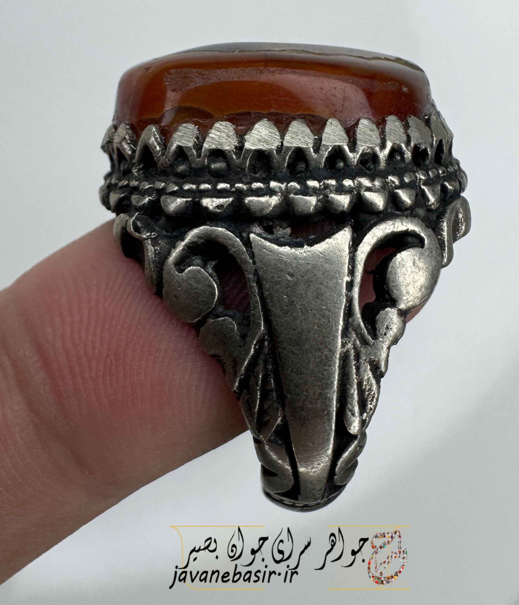 انگشتر عقیق هاله افزا – درخشش و محافظت از حریم انرژی شما — تصویر ۲