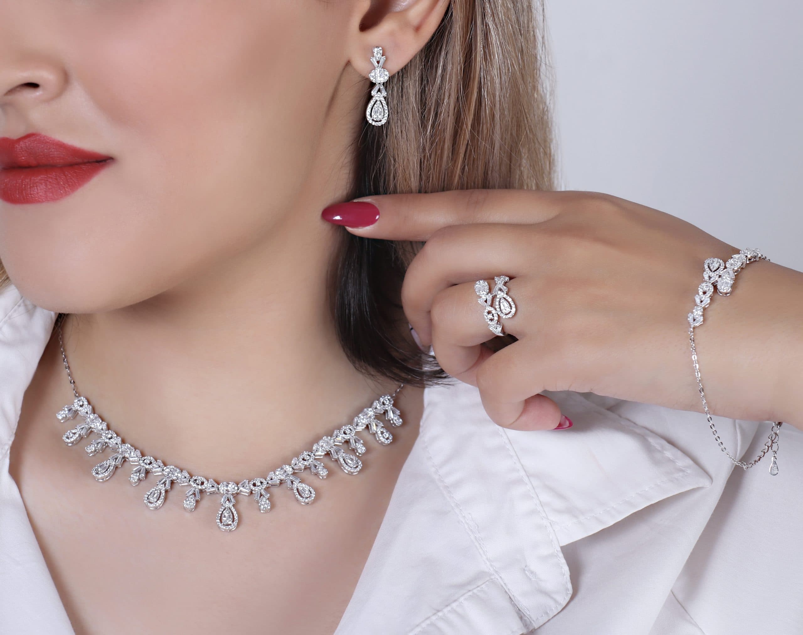 سرویس نقره با آویز اشک