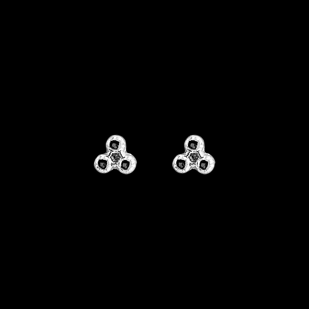 گوشواره میخی مثلث توپی (مدل ترینیتی/Trinity)