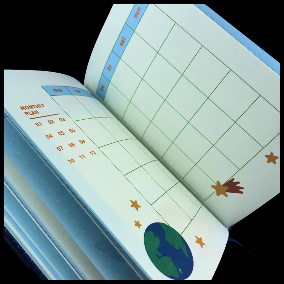 دفتر اسکویشی فضانورد | مدل آسترو لاکی (Astro Lucky Series) — تصویر ۸