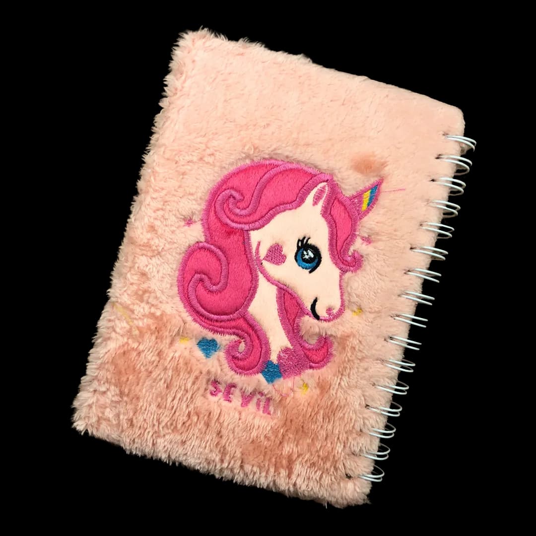 دفتر سیمی یونیکورن پشمالو | مدل فِلافی (Fluffy Unicorn) — تصویر ۶