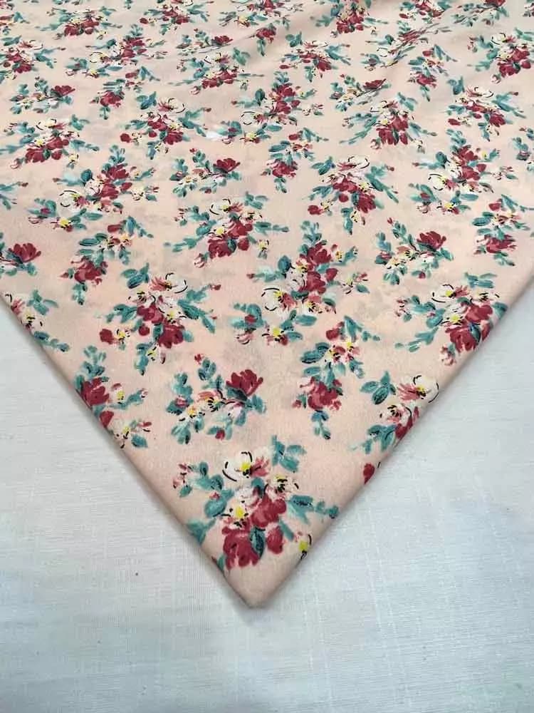 پارچه کرپ نخی کرم — تصویر ۲