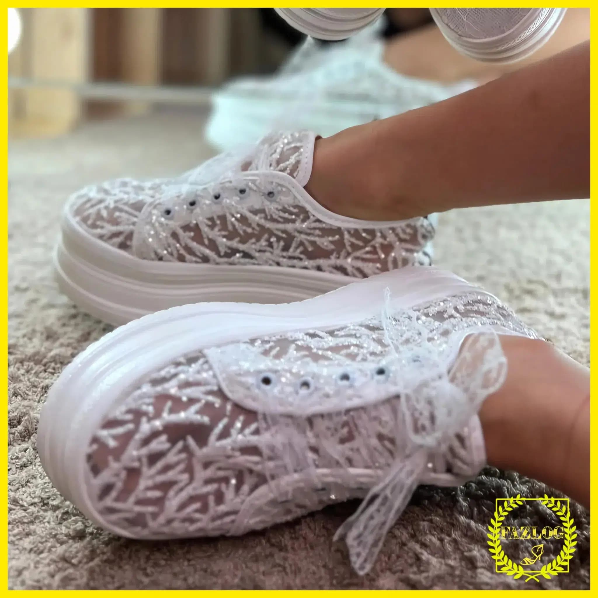 کفش کتونی ونس لژدار و مجلسی زنانه عروس — تصویر ۴