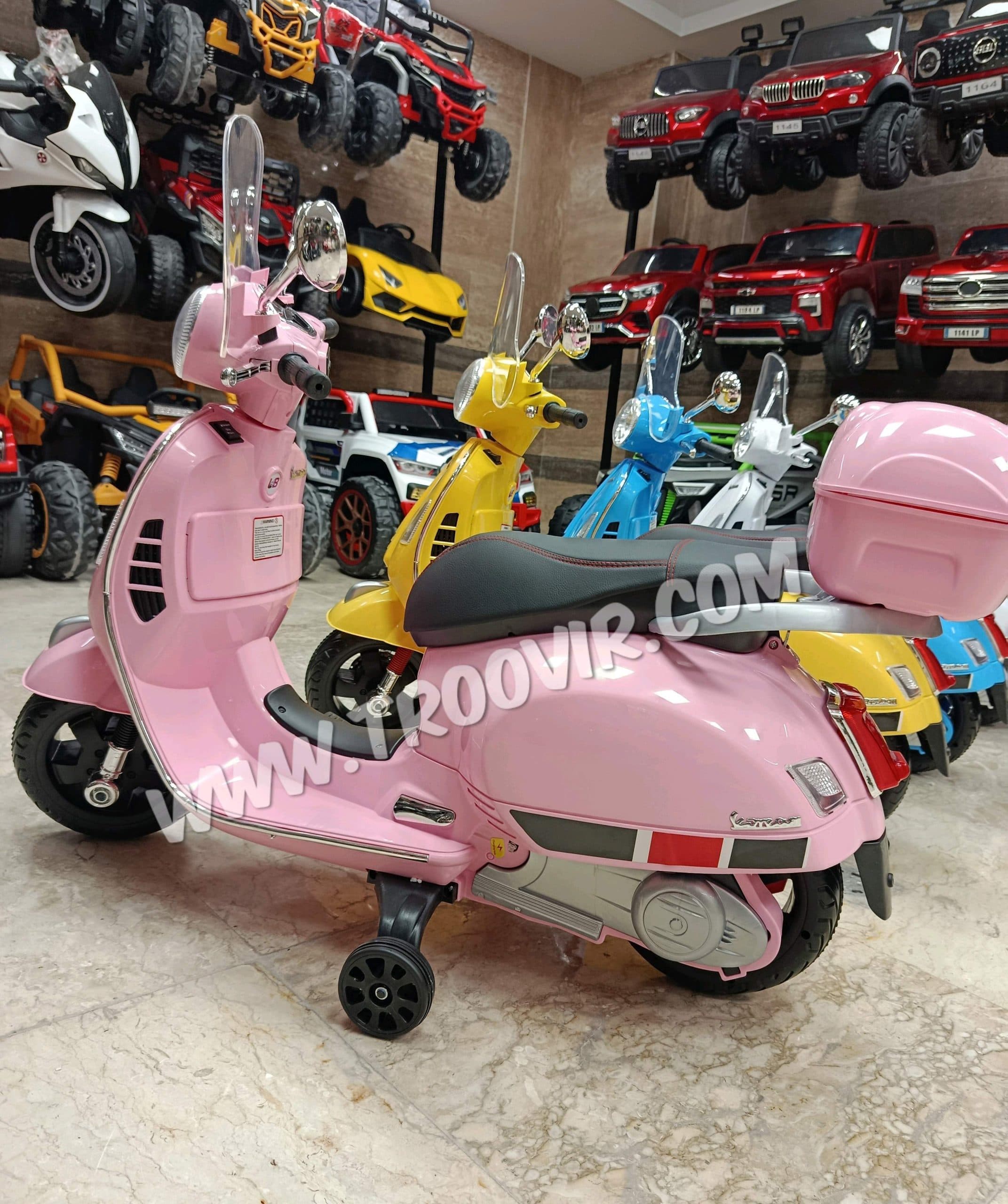 موتور شارژی کودک وسپا مدل 1121LR (VESPA) صندوقدار با تنوع رنگ — تصویر ۷
