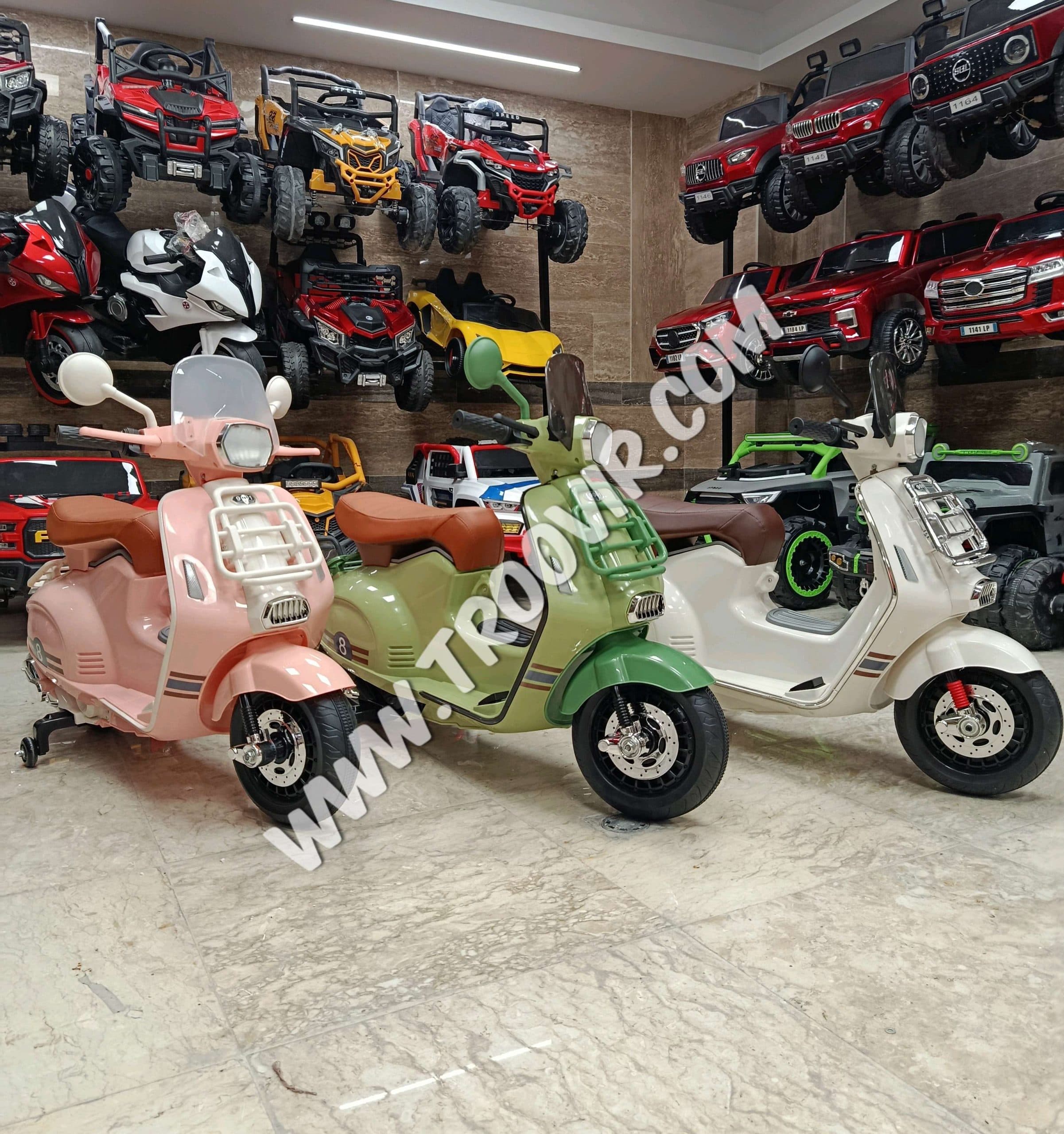 موتور شارژی وسپا بچگانه سایز بزرگ مدل 1177L (VESPA) — تصویر ۳
