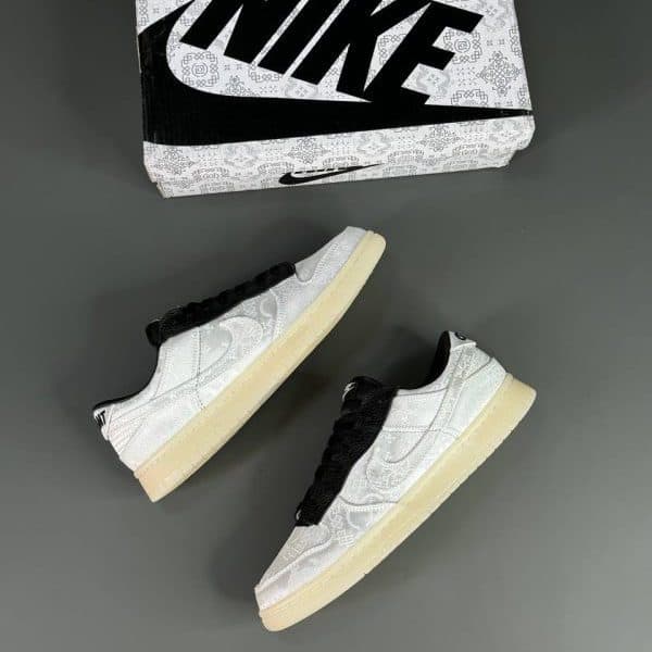 نایک اس بی دانک Nike SB dunk low — تصویر ۴