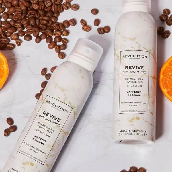 شامپو خشک احیاکننده و تازهکننده مو رولوشن Revolution Haircare Revive — تصویر ۳