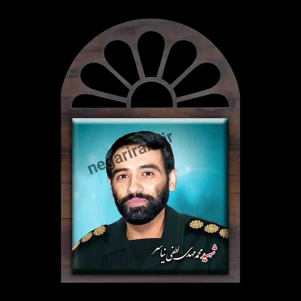 تندیس کاشی پنجره ای شهید محمد مهدی لطفی نیاسر مدل 2Z61