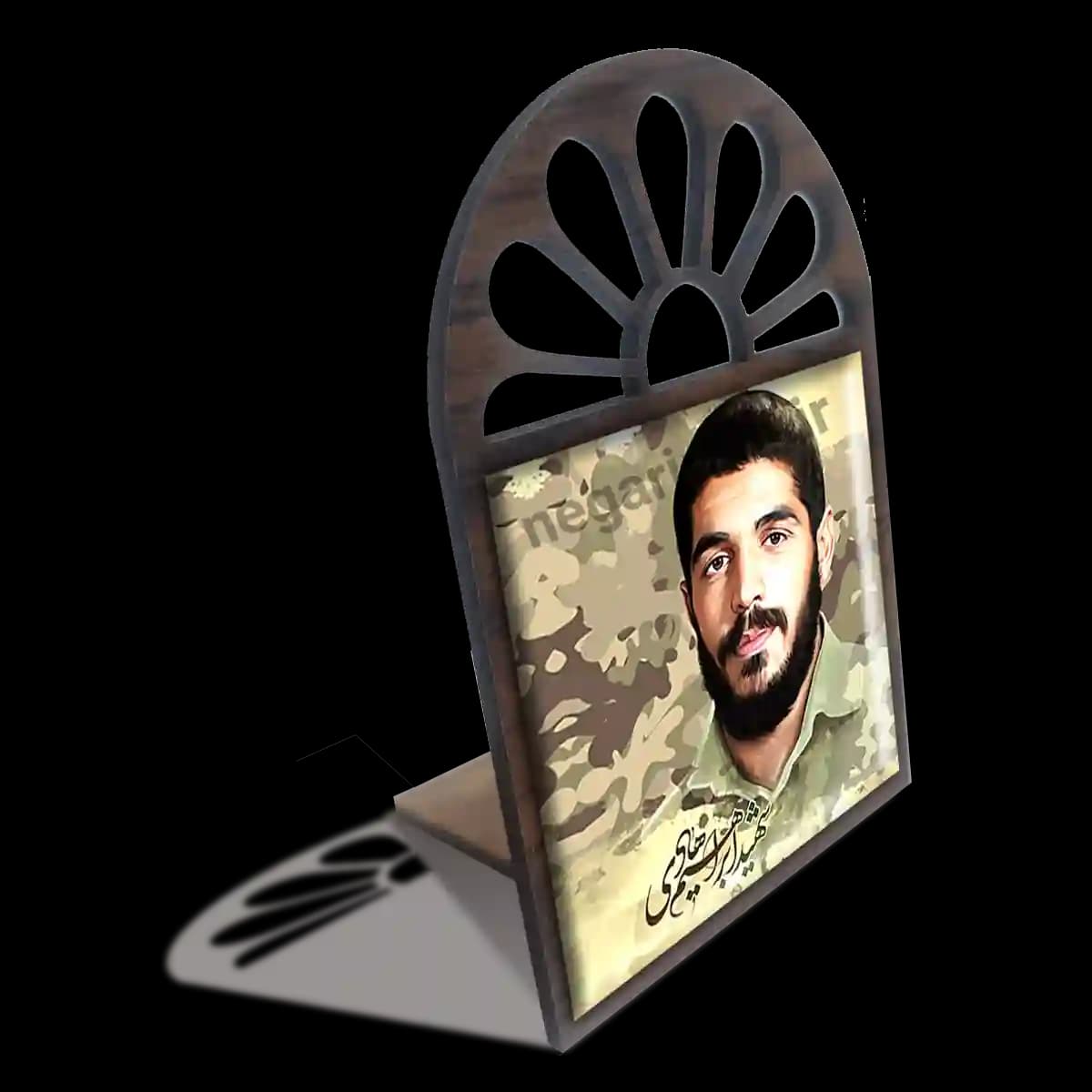 تندیس کاشی پنجره ای شهید ابراهیم هادی مدل 2Z14 — تصویر ۴