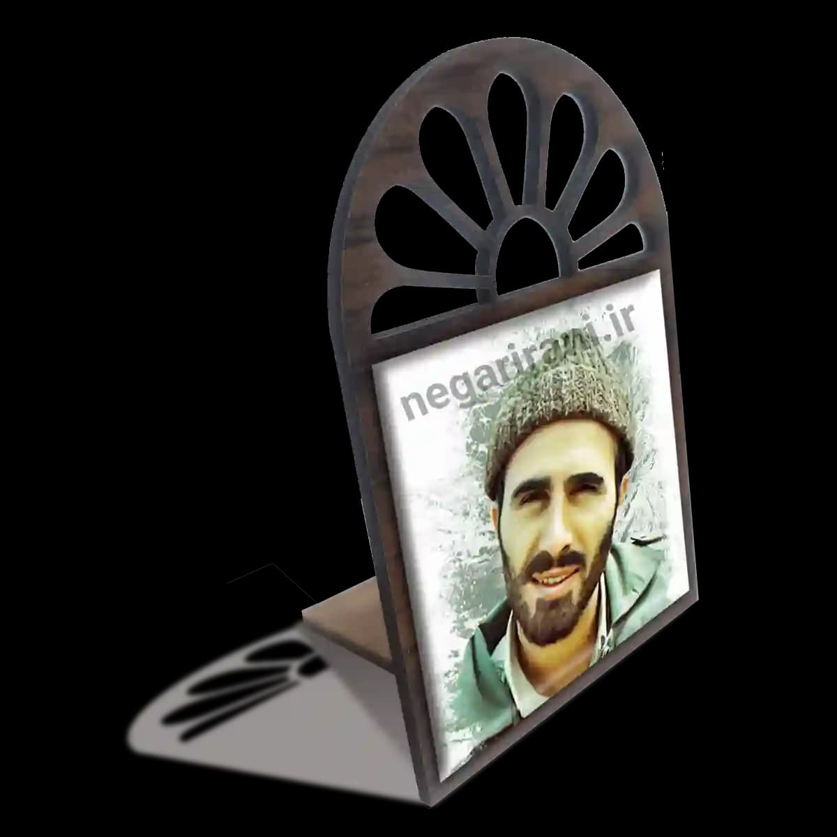 تندیس کاشی پنجره ای شهید حسین فرازی مدل 2Z2 — تصویر ۴