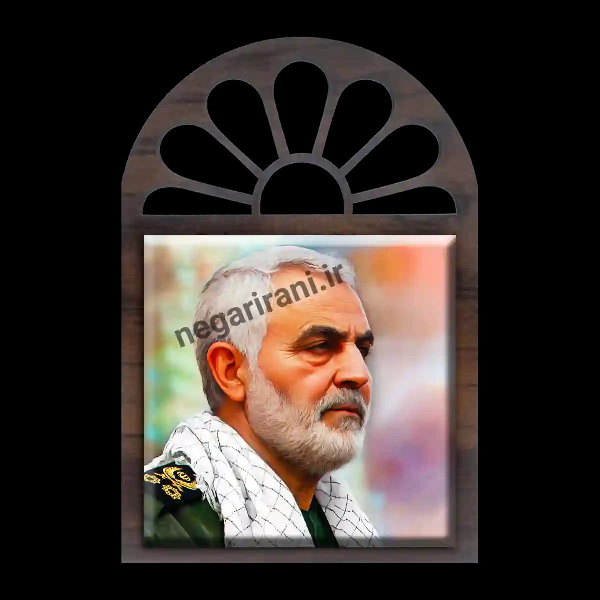تندیس کاشی پنجره ای سردار سلیمانی مدل 2ZG141