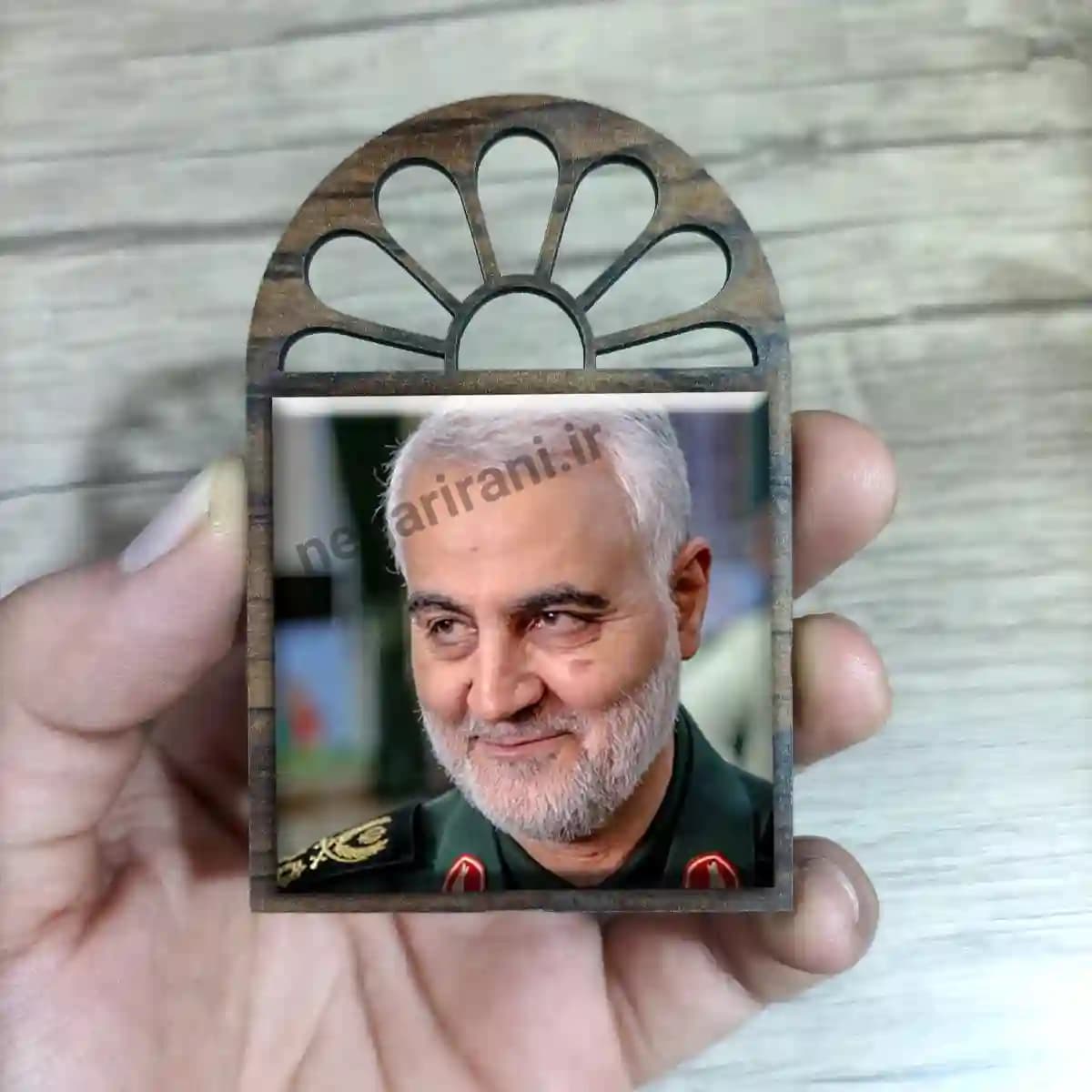 تندیس کاشی پنجره ای سردار سلیمانی ابو مهدی 2ZG126 — تصویر ۳