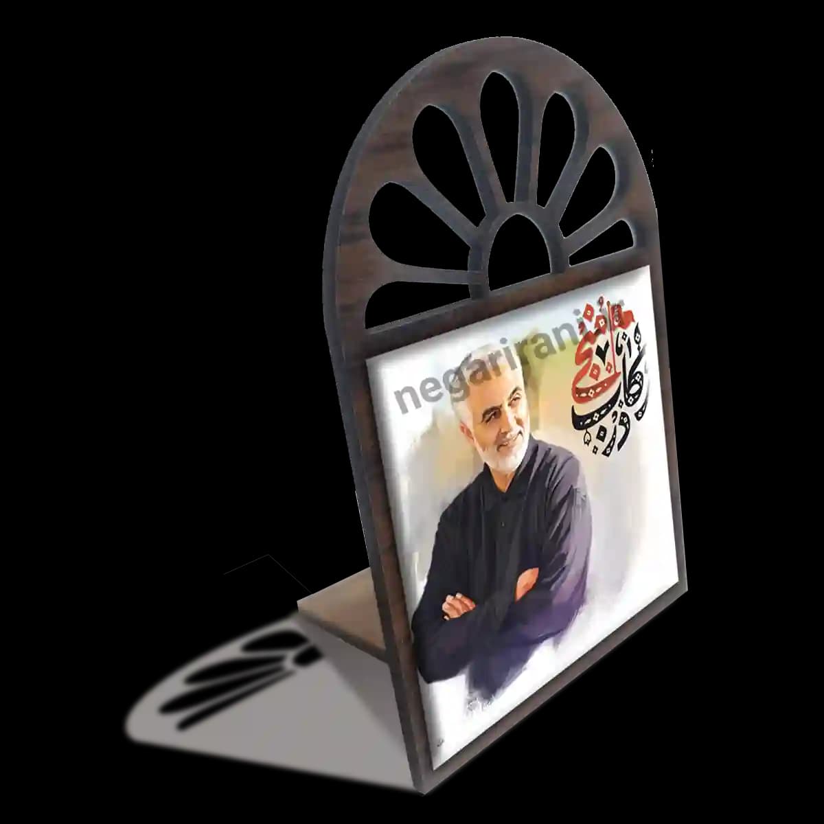 تندیس کاشی پنجره ای شهید حاج قاسم سلیمانی مدل 2ZG81 — تصویر ۴