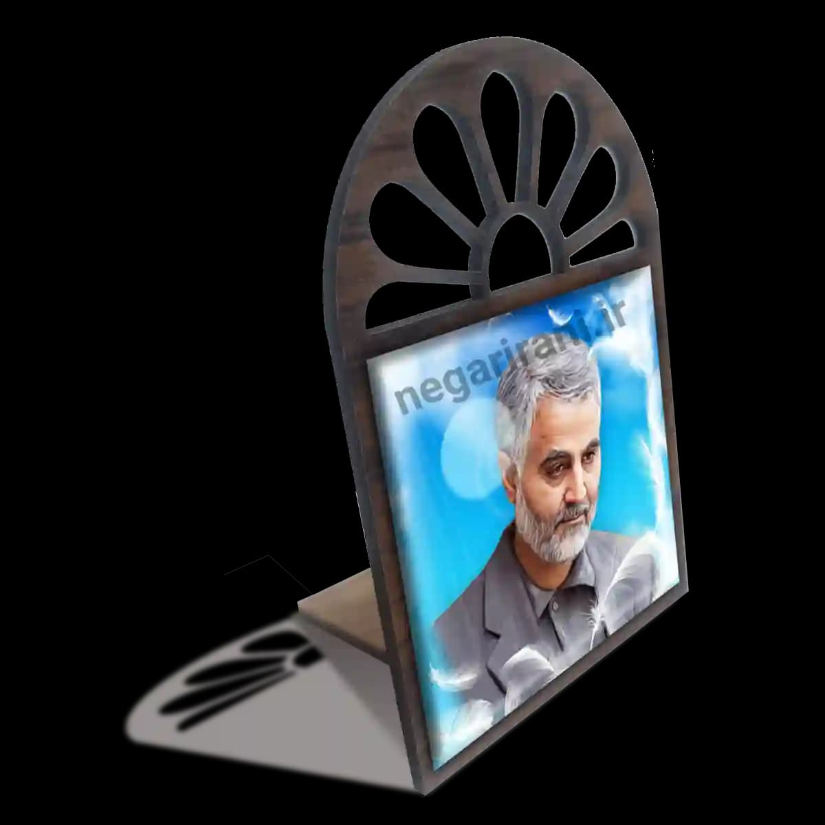 تندیس کاشی پنجره ای شهید حاج قاسم سلیمانی مدل 2ZG66 — تصویر ۴