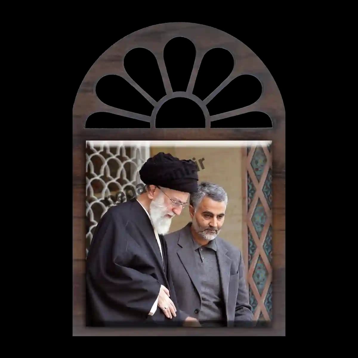 تندیس کاشی پنجره ای حاج قاسم و رهبر مدل 2ZG24