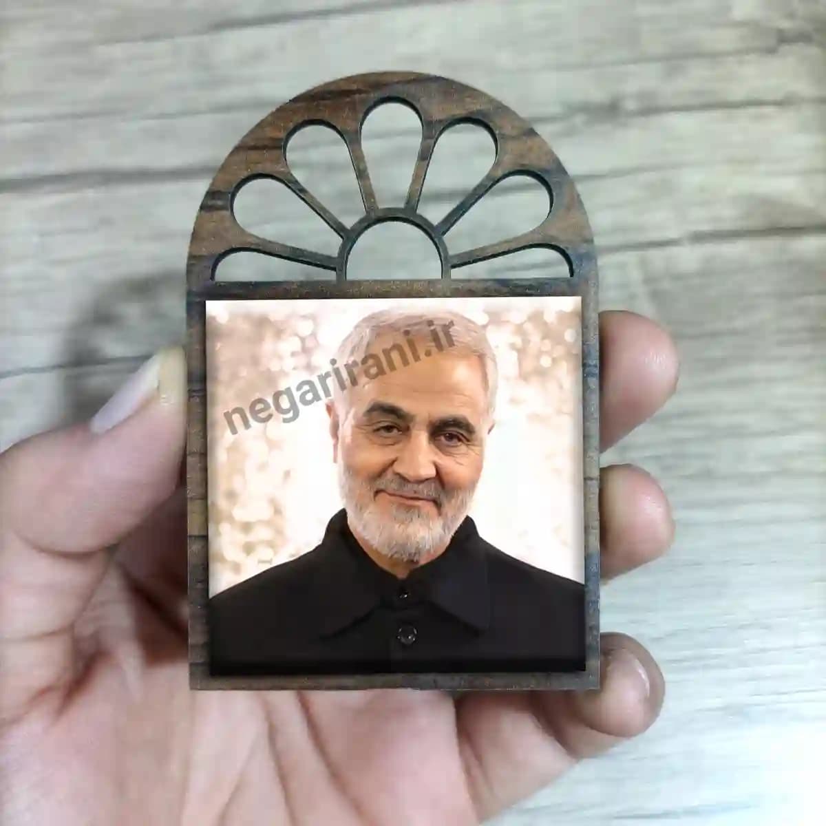 تندیس کاشی پنجره ای حاج قاسم مدل 2ZG15 — تصویر ۳